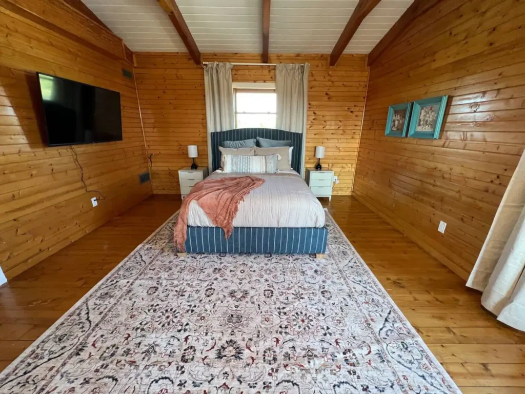 Upstairs Bedroom 4